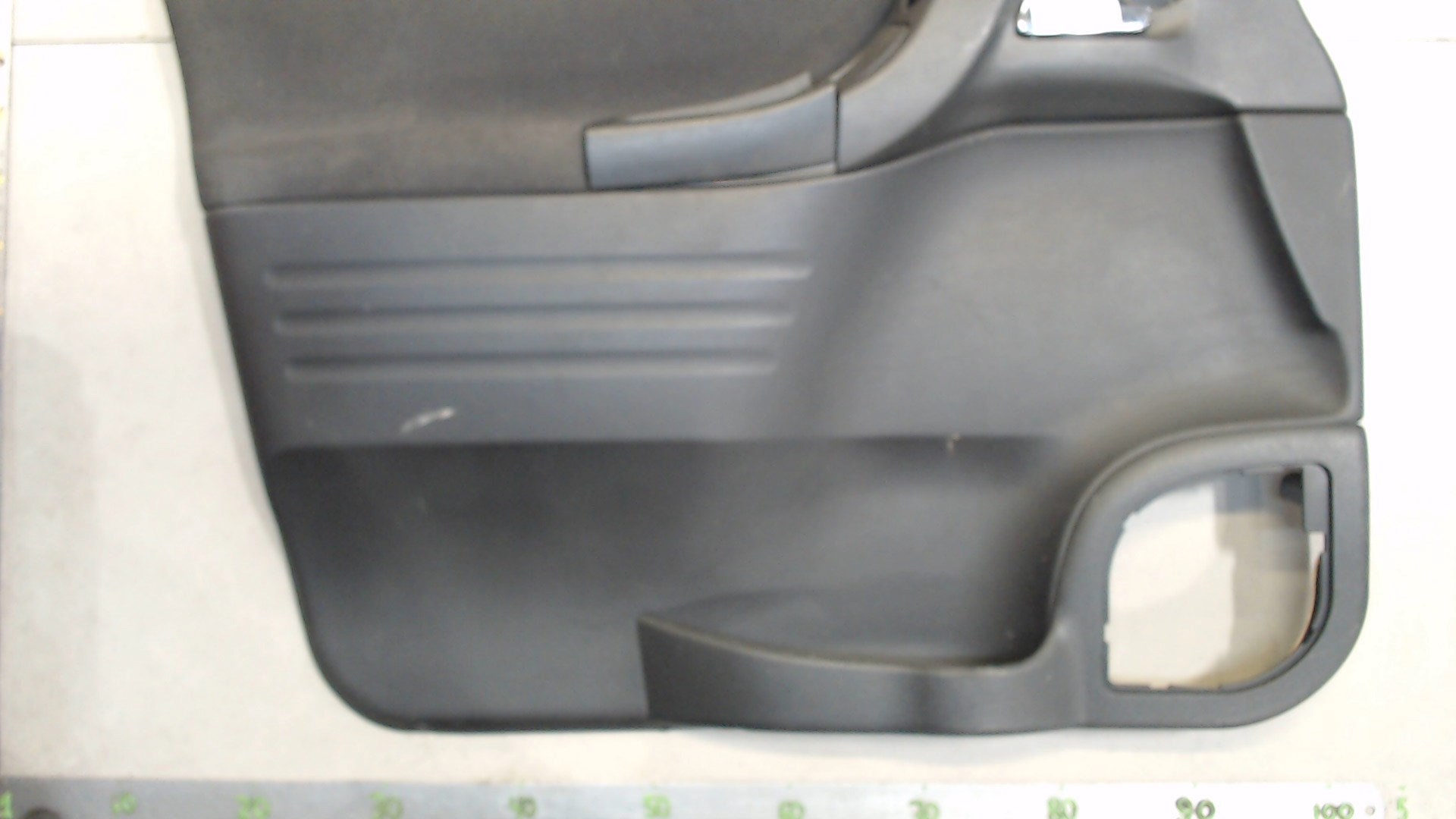 Ручка двери передней внутренняя левая