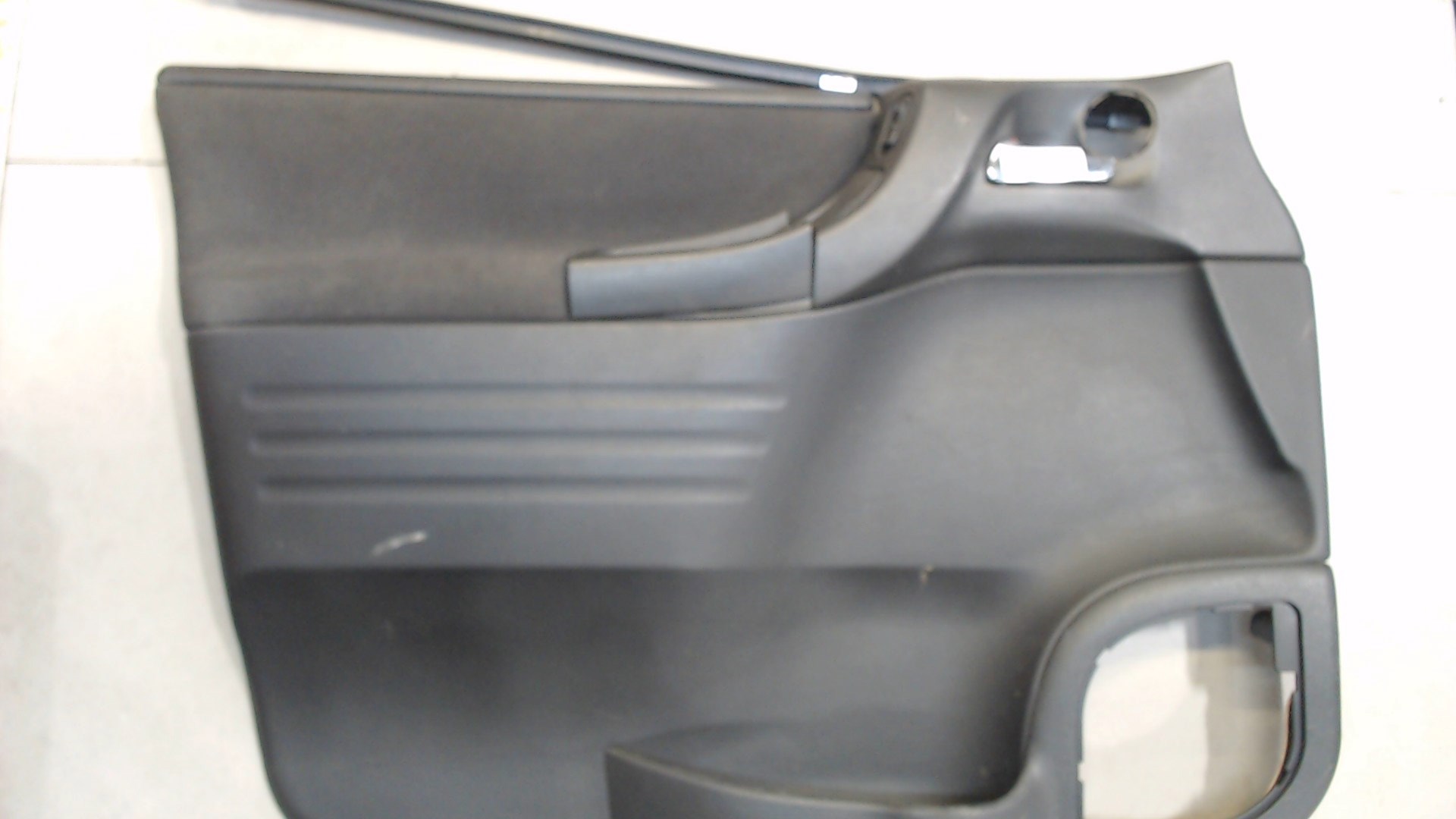 Ручка двери передней внутренняя левая