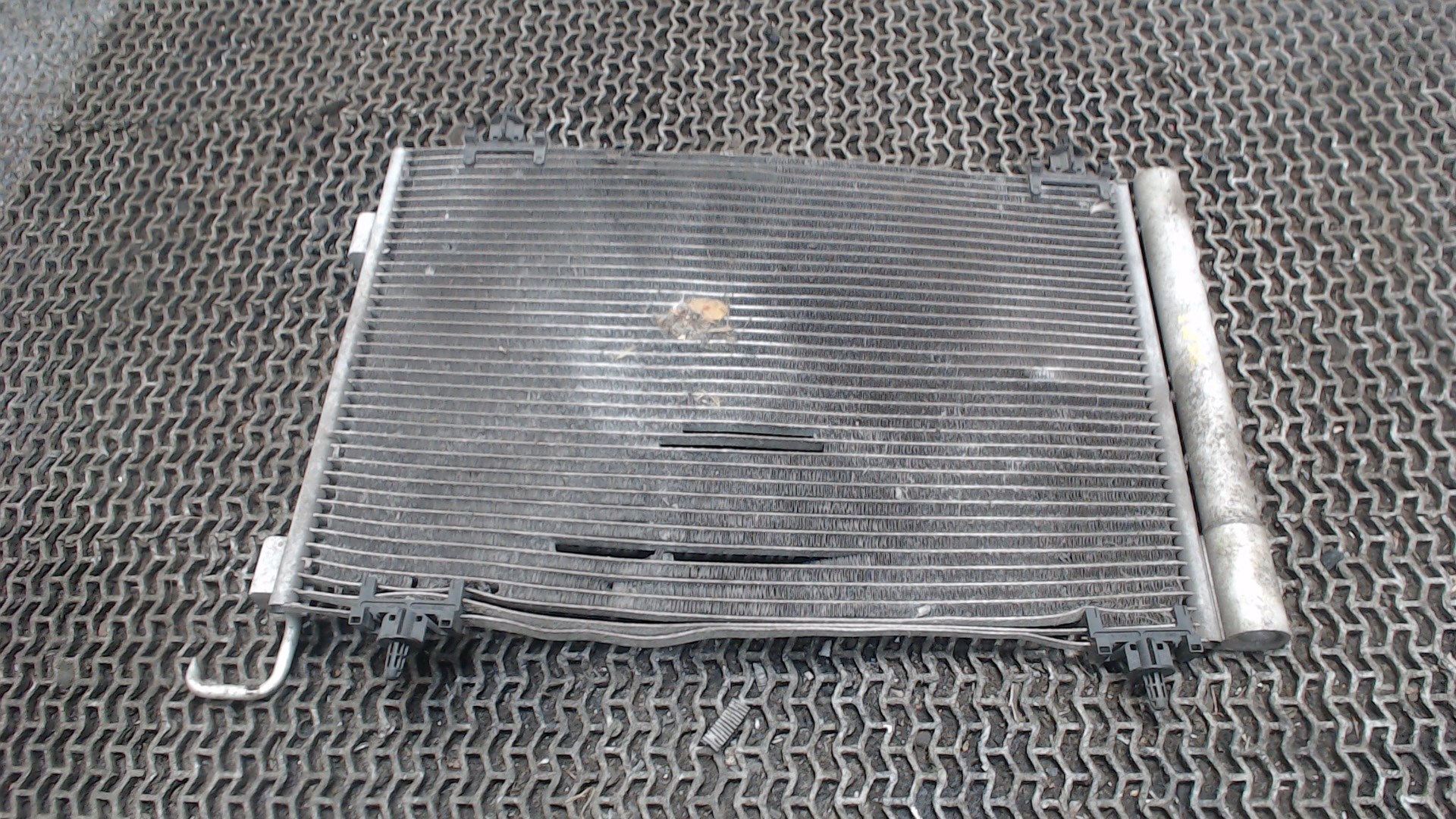 Радиатор кондиционера / конденсер