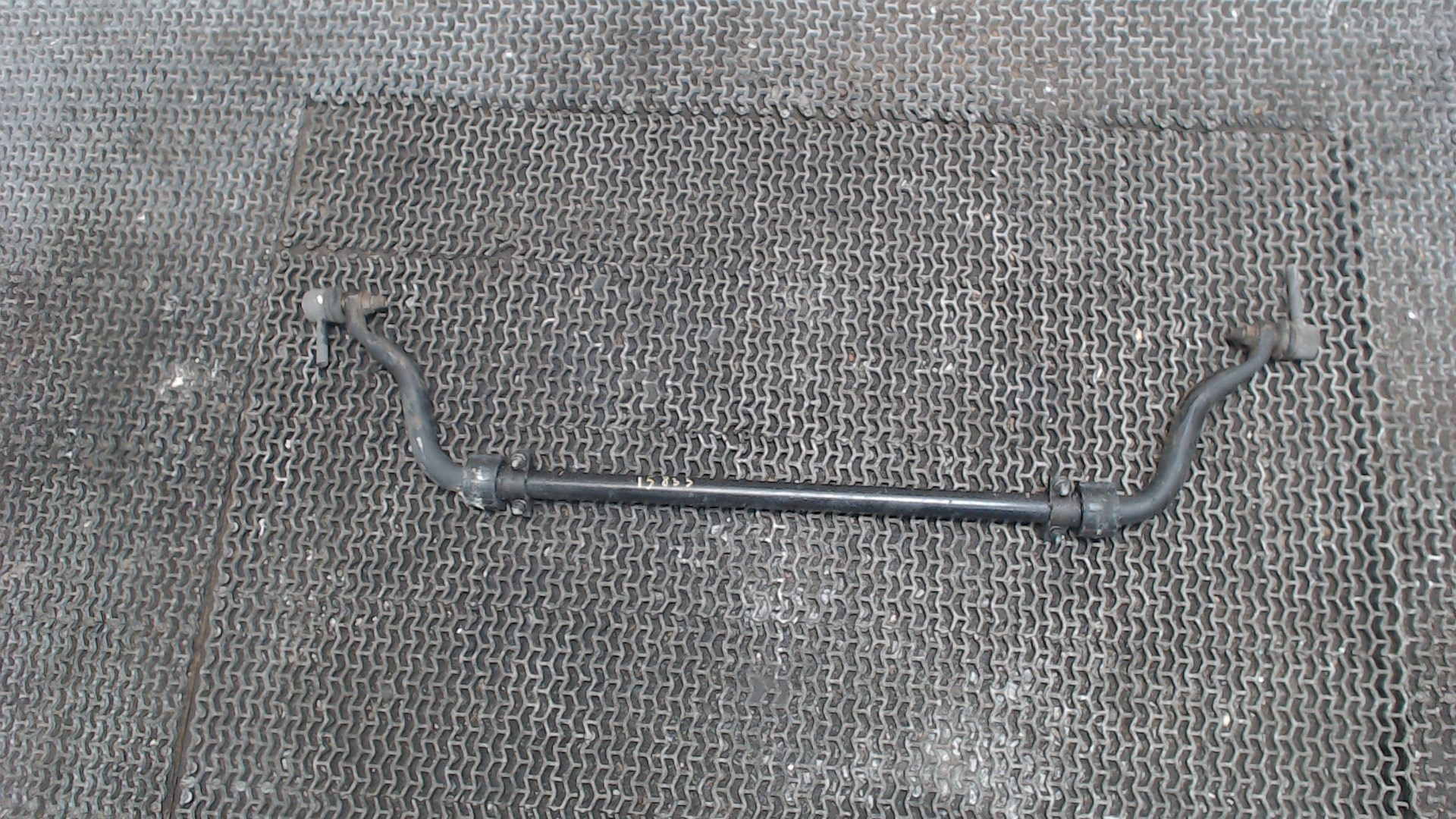 Стабилизатор передний