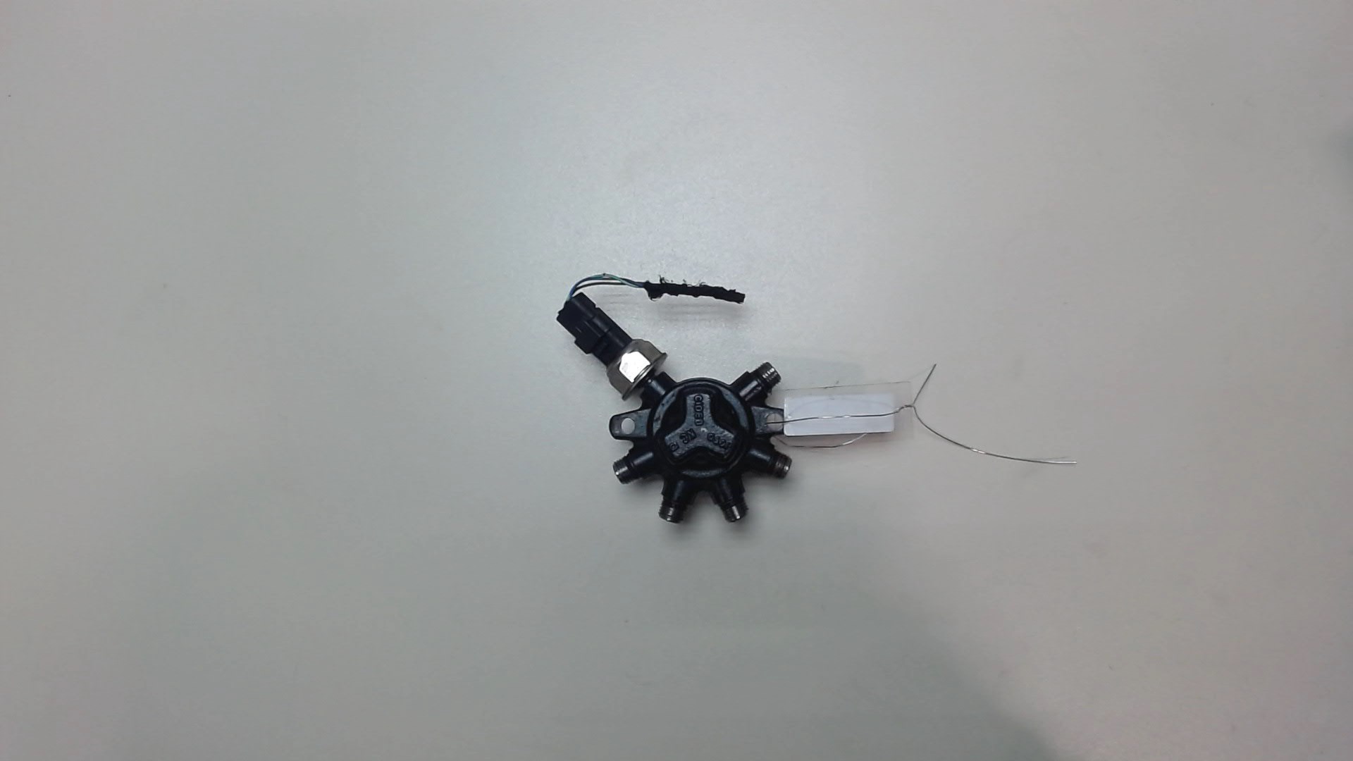 Рейка топливная (рампа)