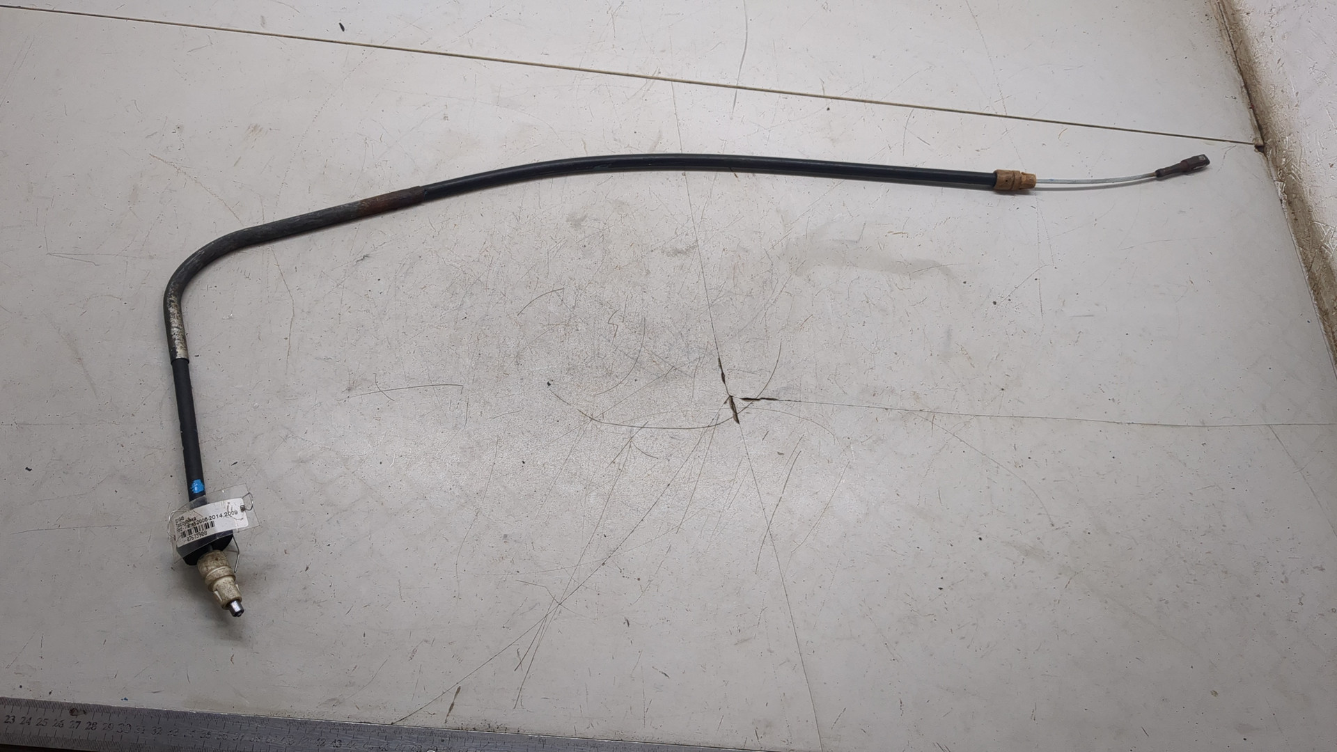 Трос стояночного тормоза