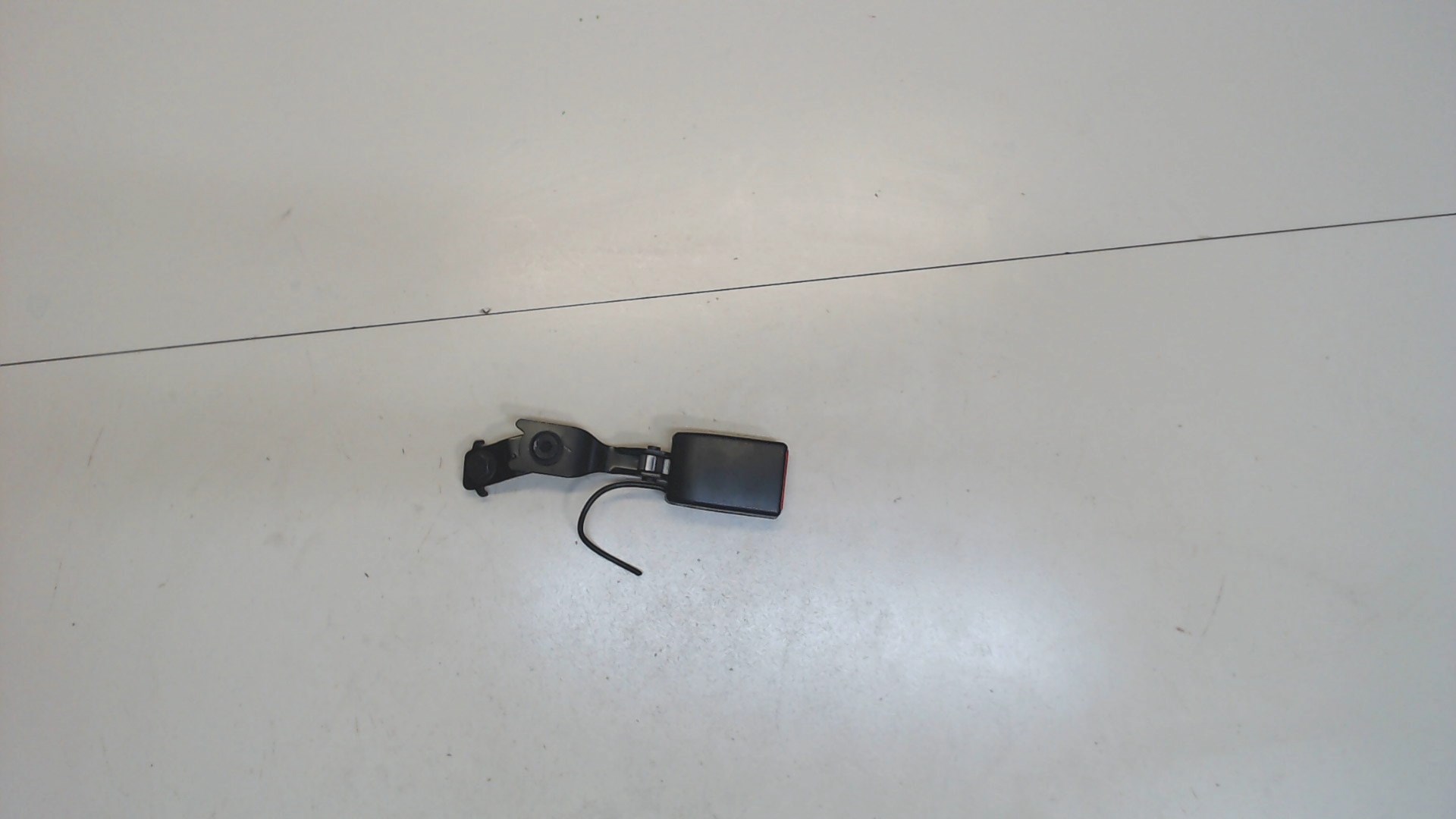 Ответная часть ремня безопасности