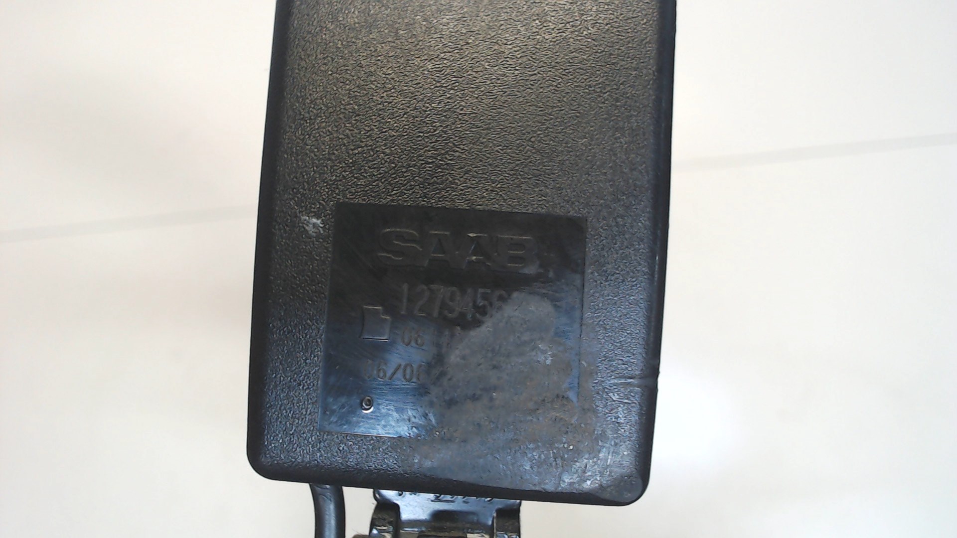 Ответная часть ремня безопасности