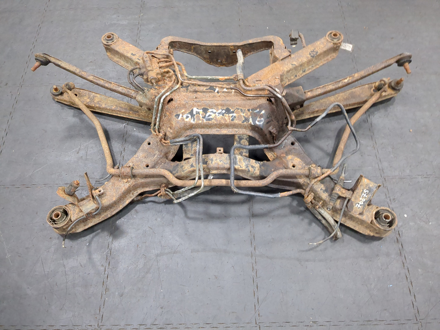 Балка задняя