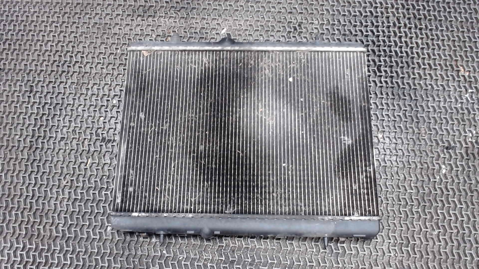 Радиатор охлаждения двигателя основной