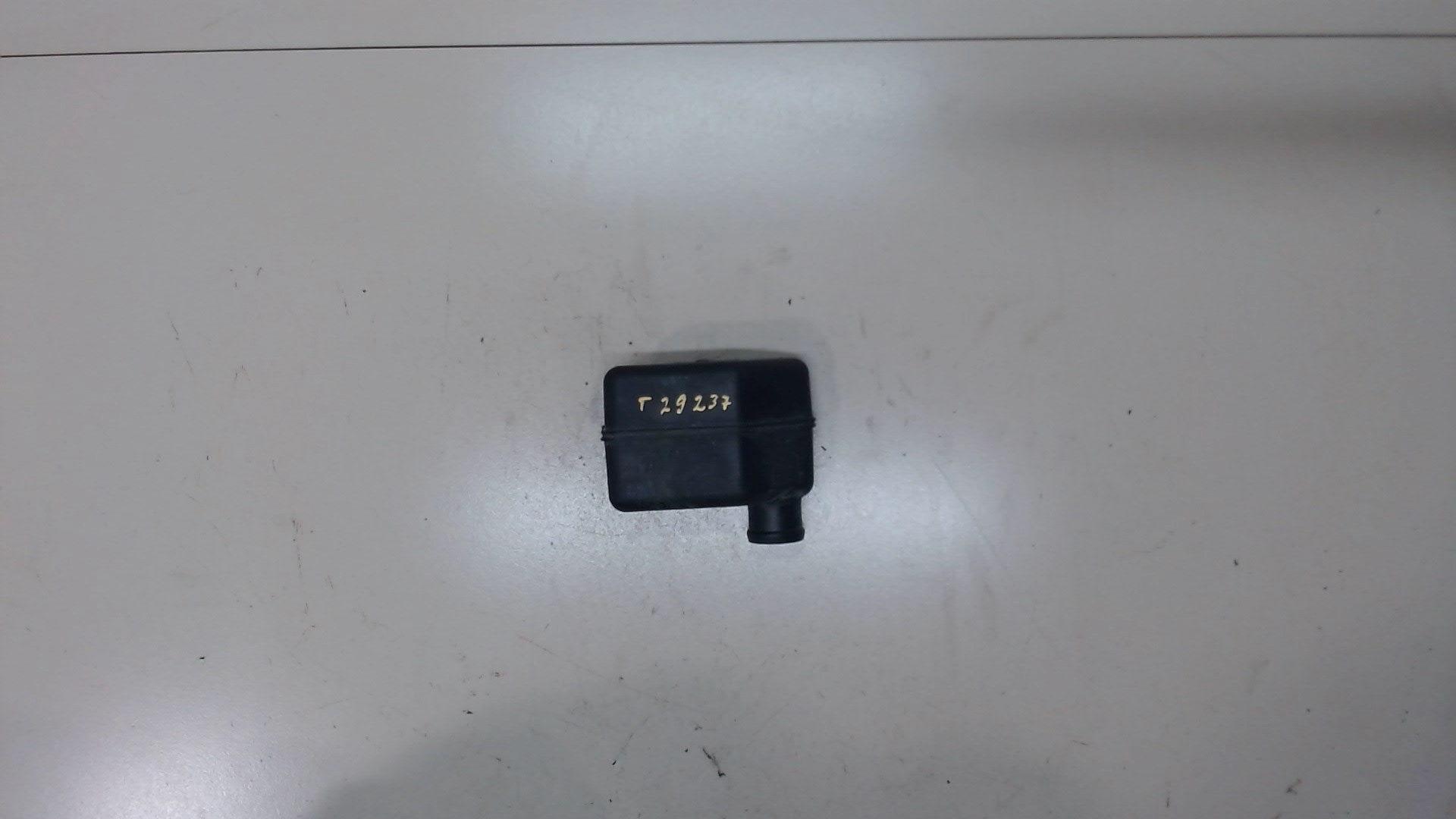 Резонатор воздушного фильтра