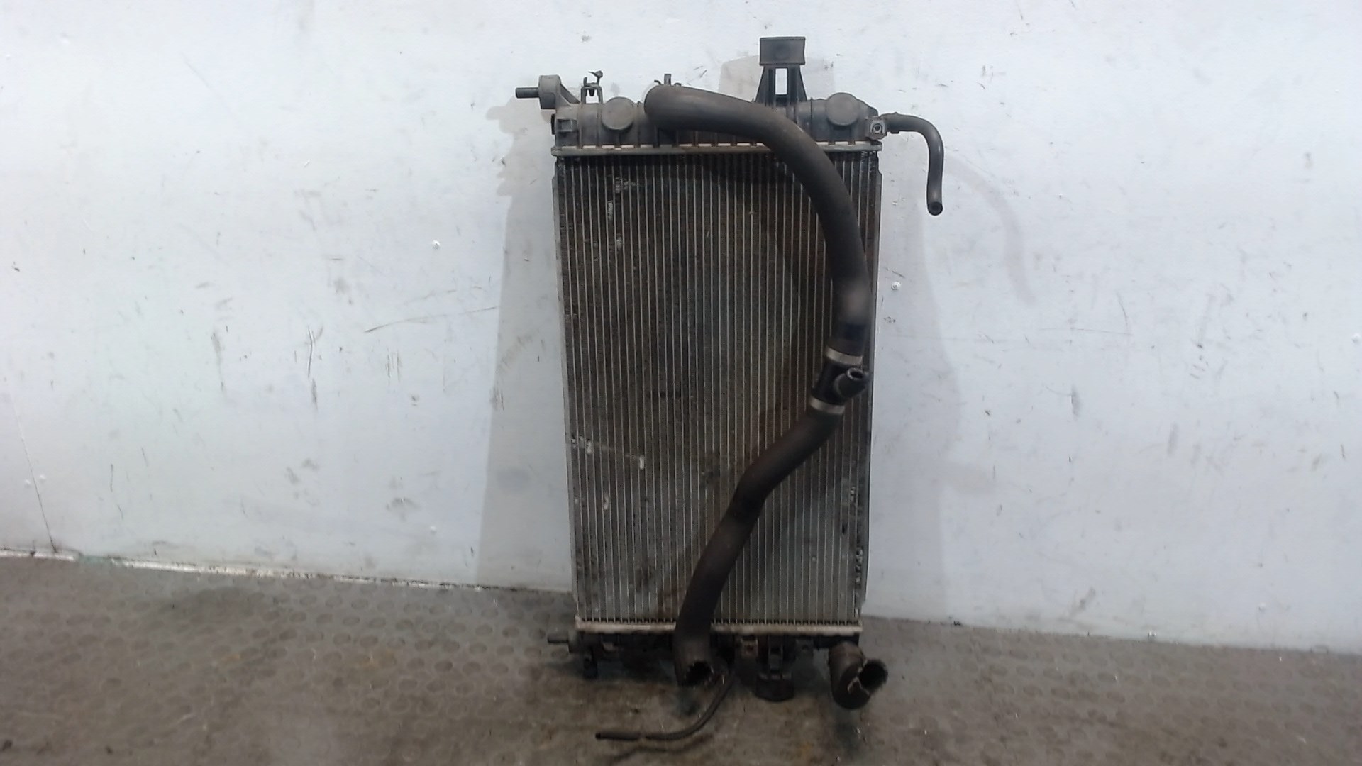 Радиатор охлаждения двигателя основной