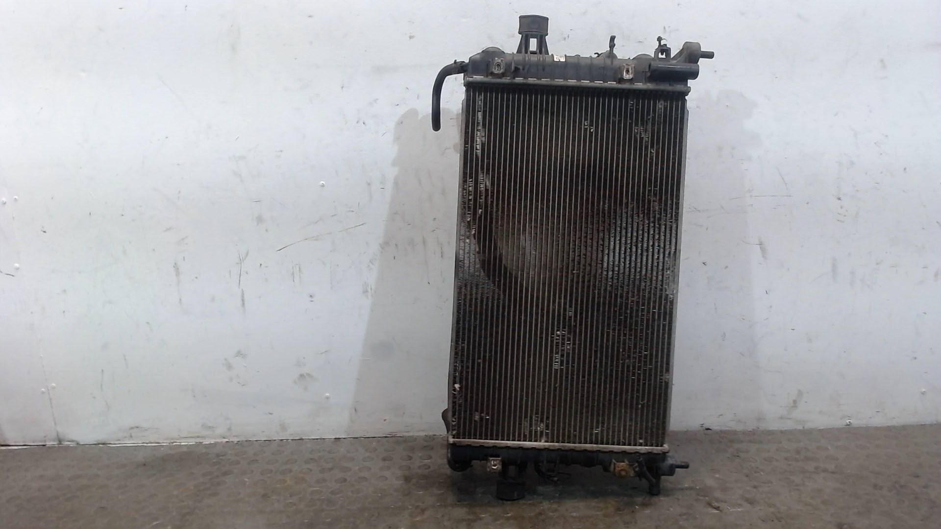 Радиатор охлаждения двигателя основной