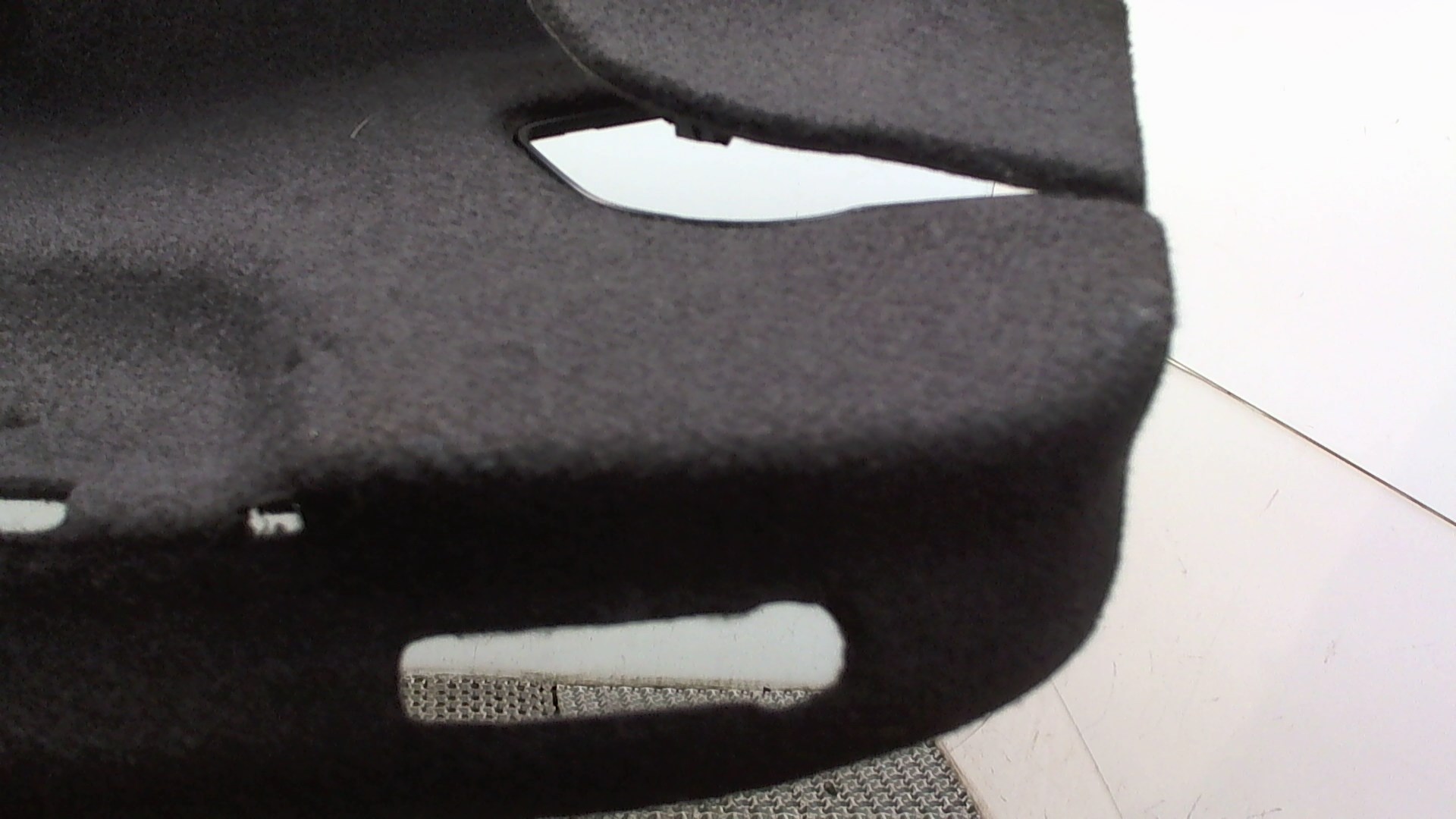 Обшивка двери багажника