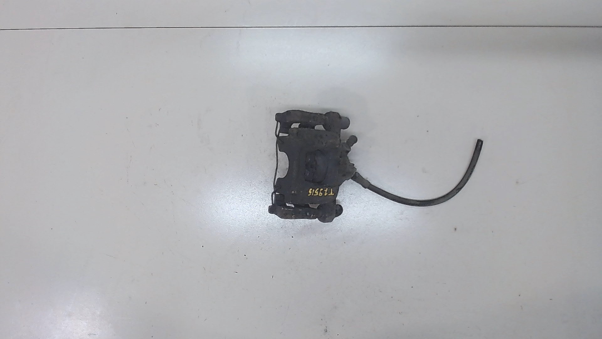 Суппорт задний левый