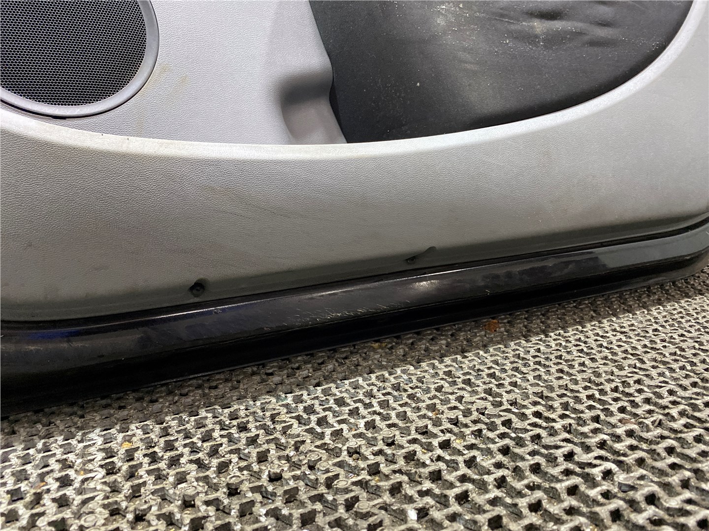 Дверь передняя правая