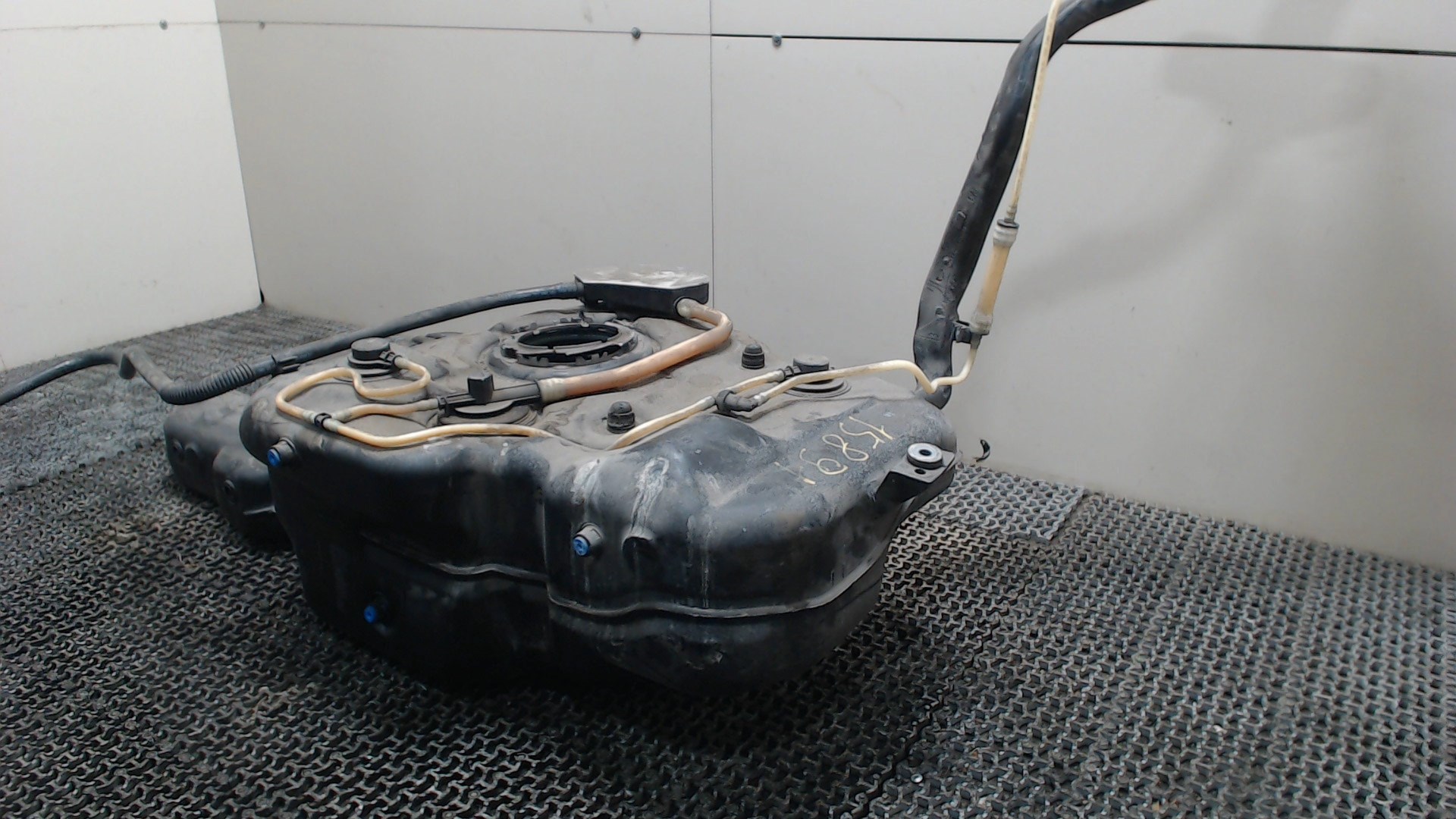 Бак топливный