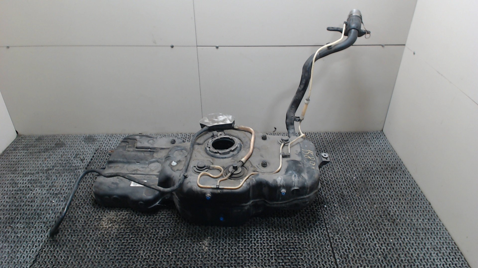 Бак топливный