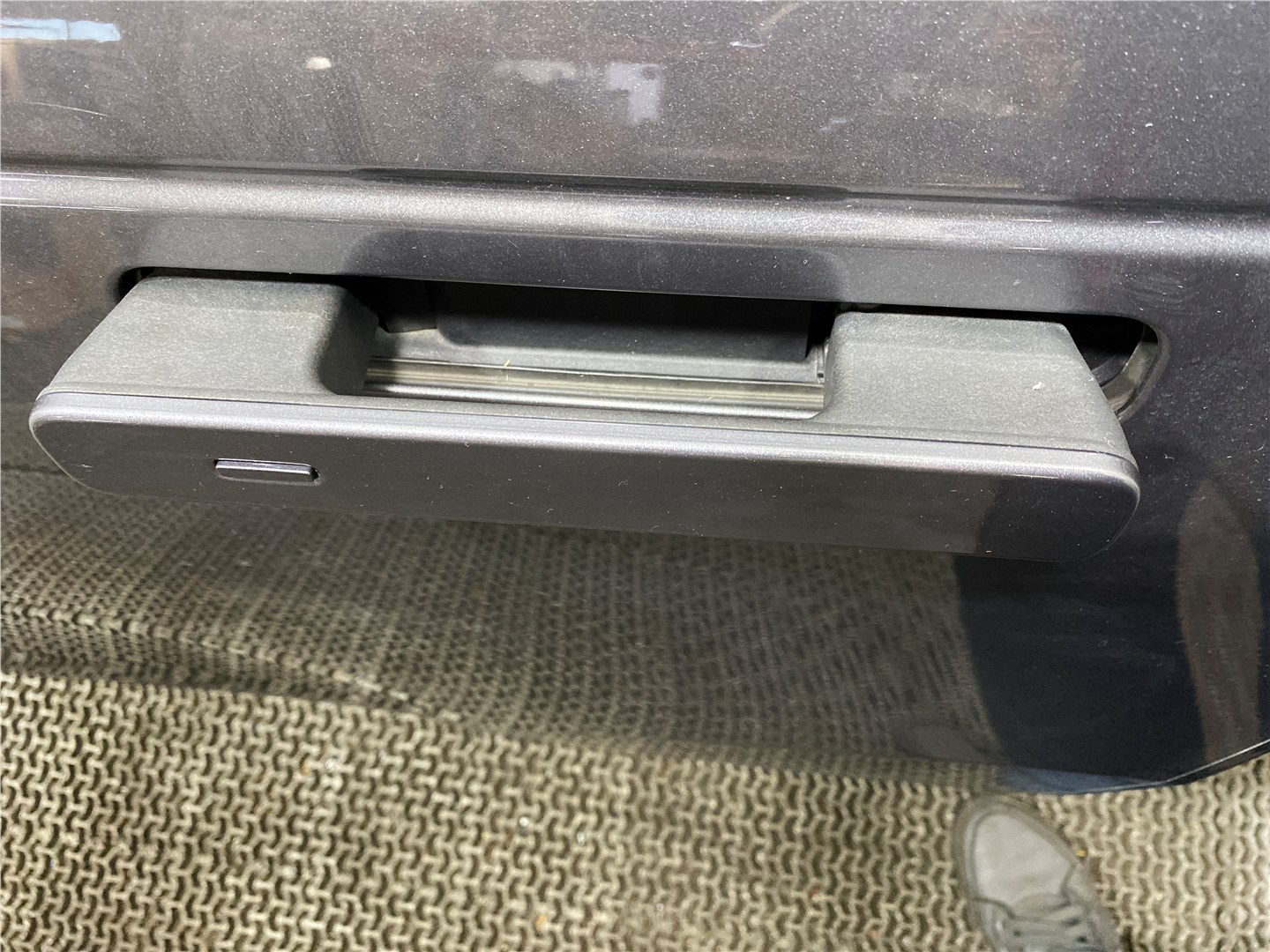 Дверь задняя левая