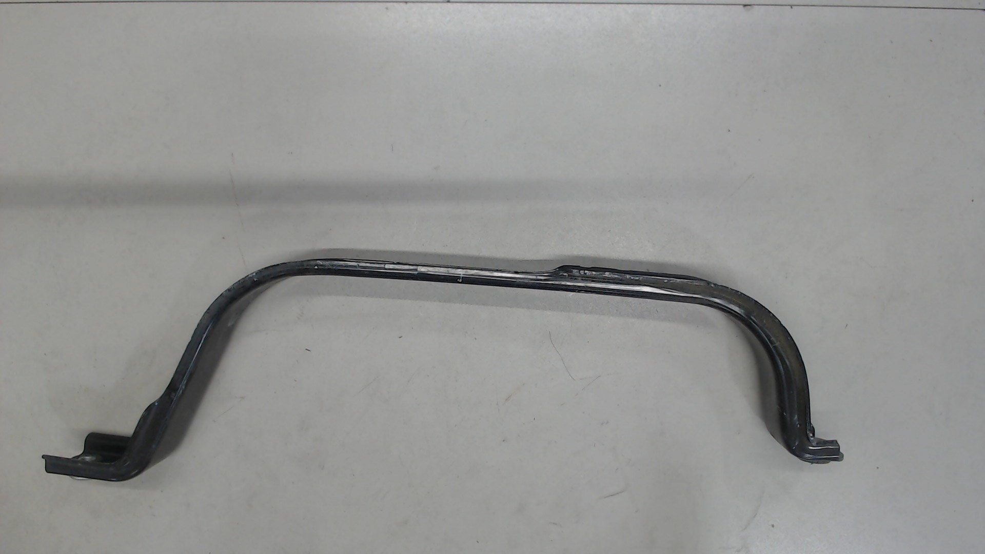 Лента крепления бензобака