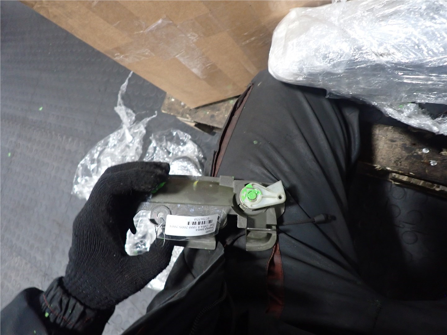 Вставка замка двери