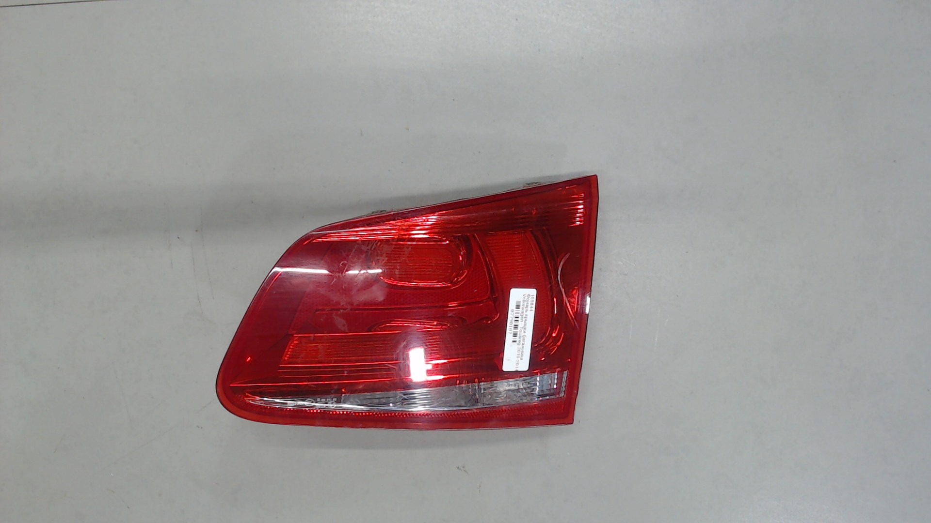 Фонарь задний внутренний правый