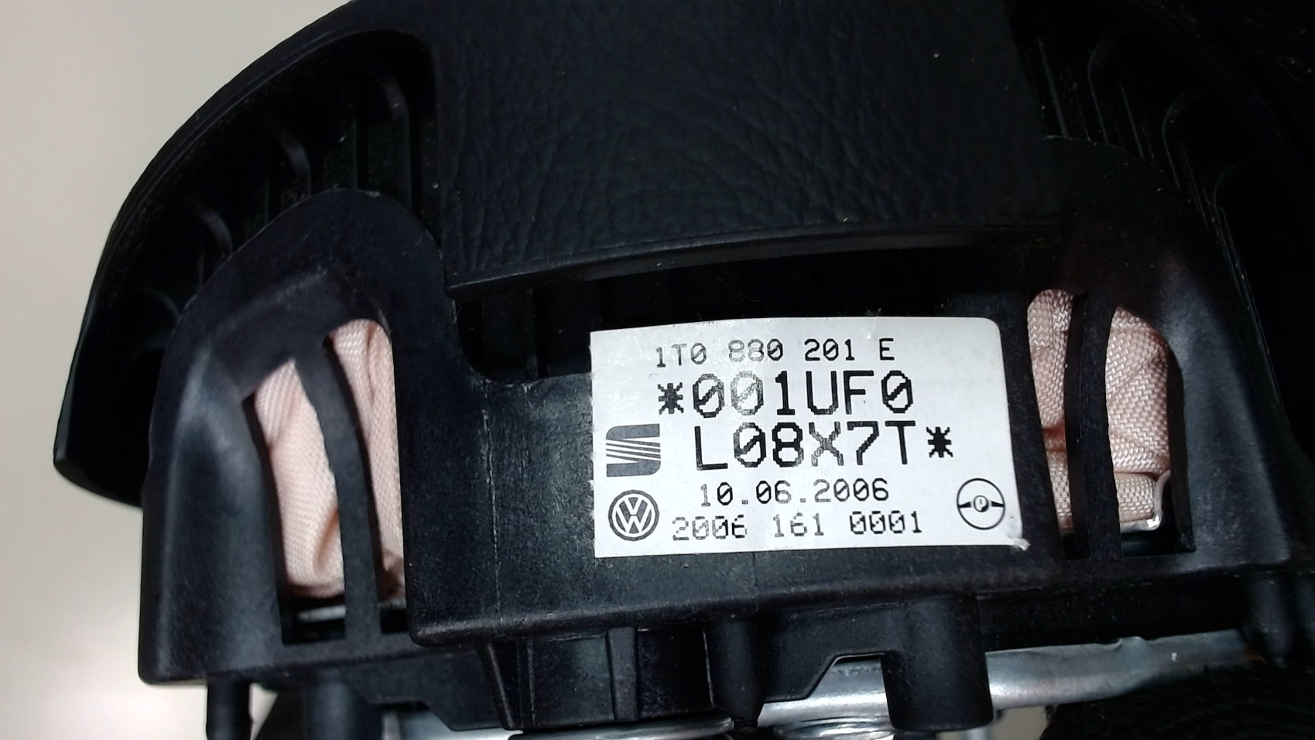 Подушка безопасности в рулевое колесо