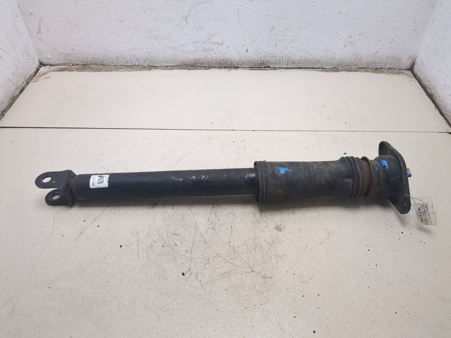 Амортизатор задний (стойка)