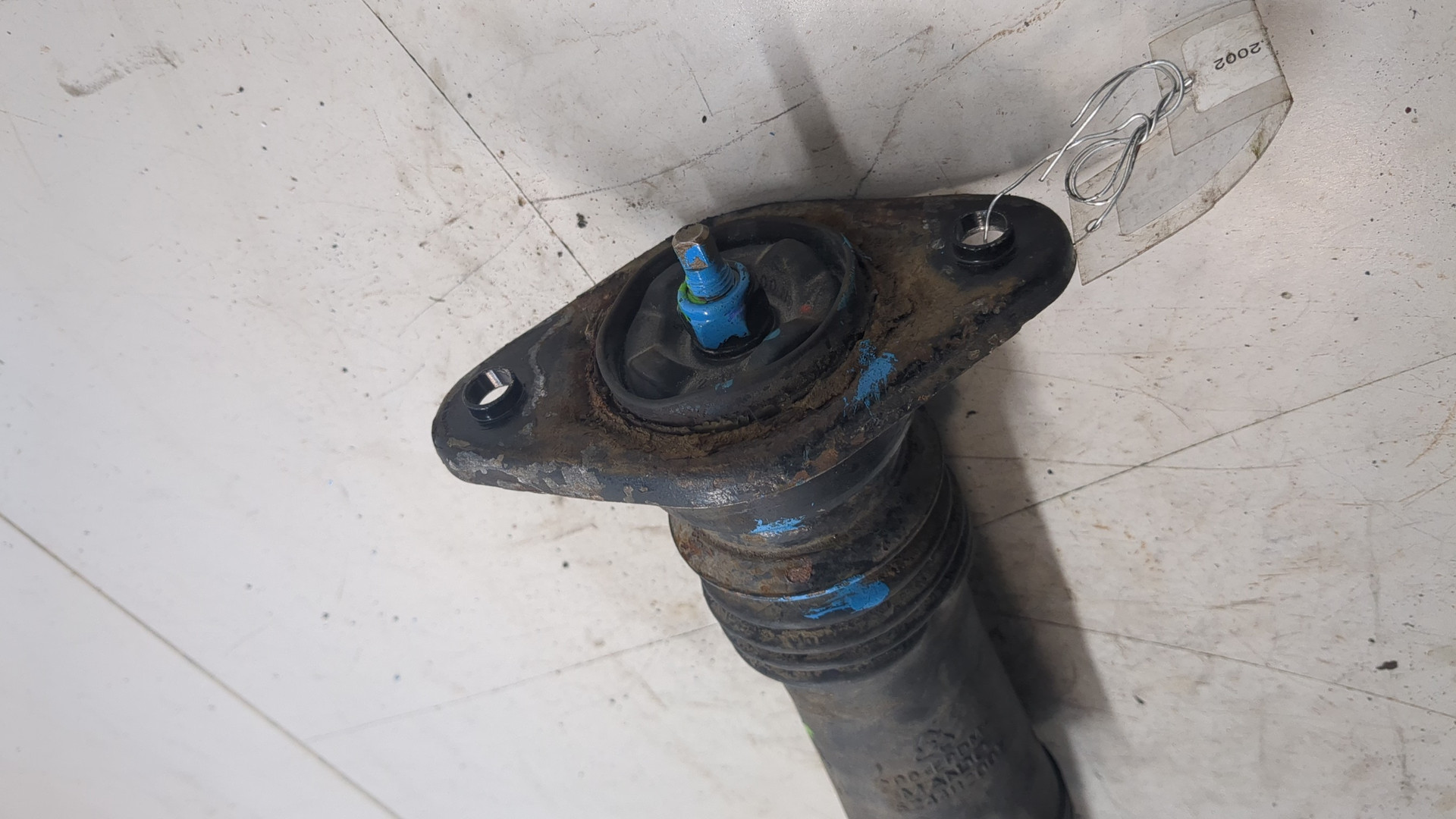 Амортизатор задний (стойка)