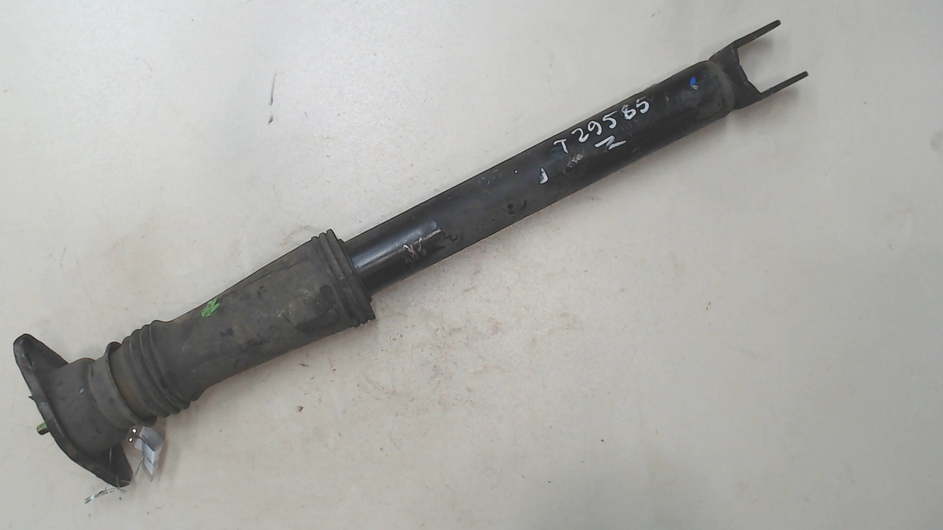 Амортизатор задний (стойка)