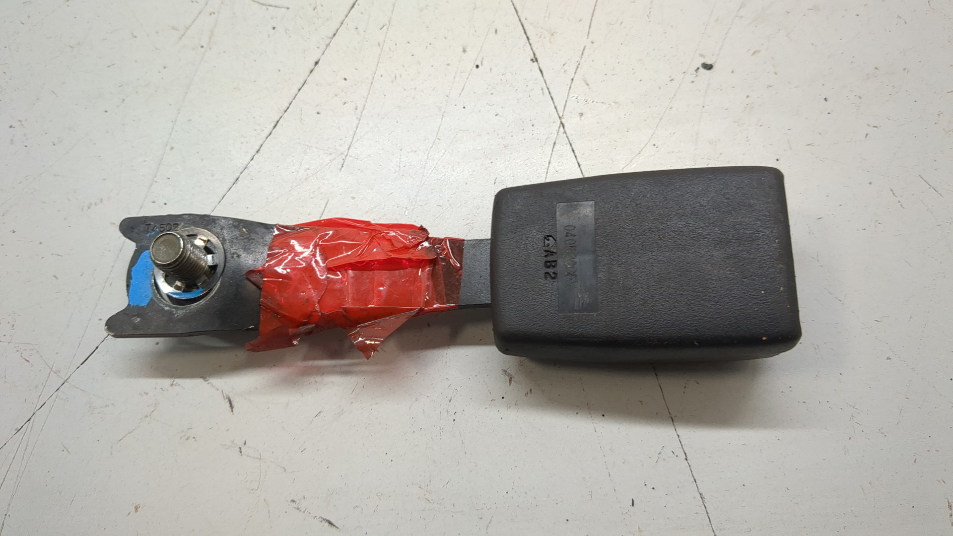 Ответная часть ремня безопасности