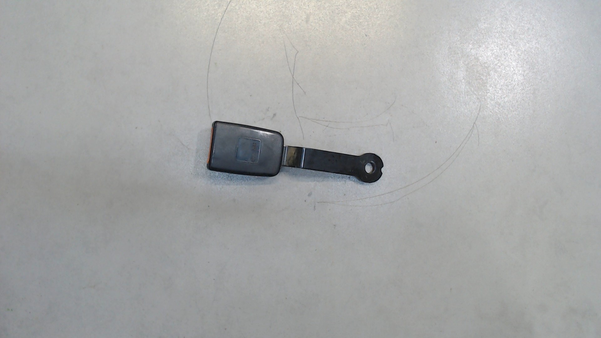 Ответная часть ремня безопасности