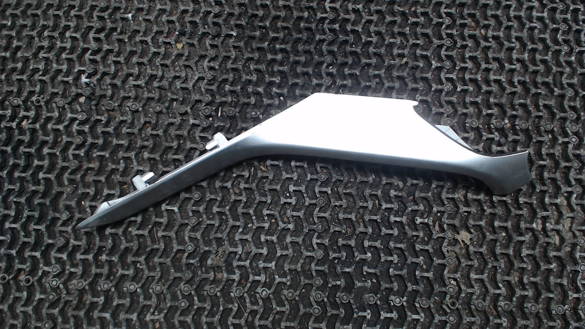 Обшивка стойки