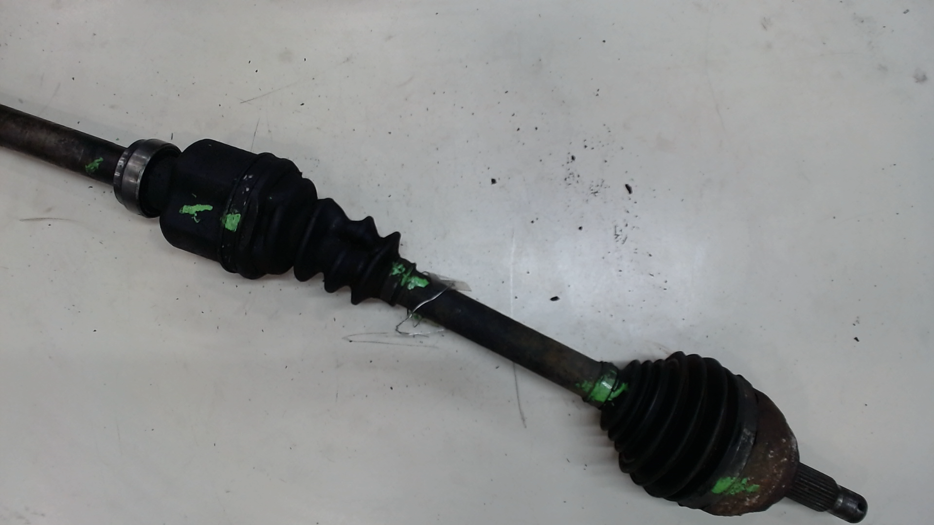 Полуось передняя правая