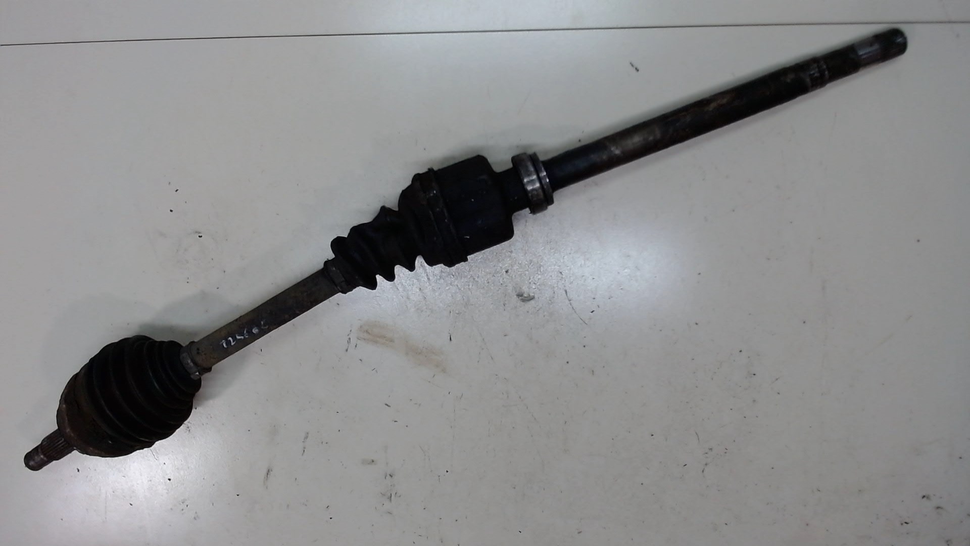 Полуось передняя правая