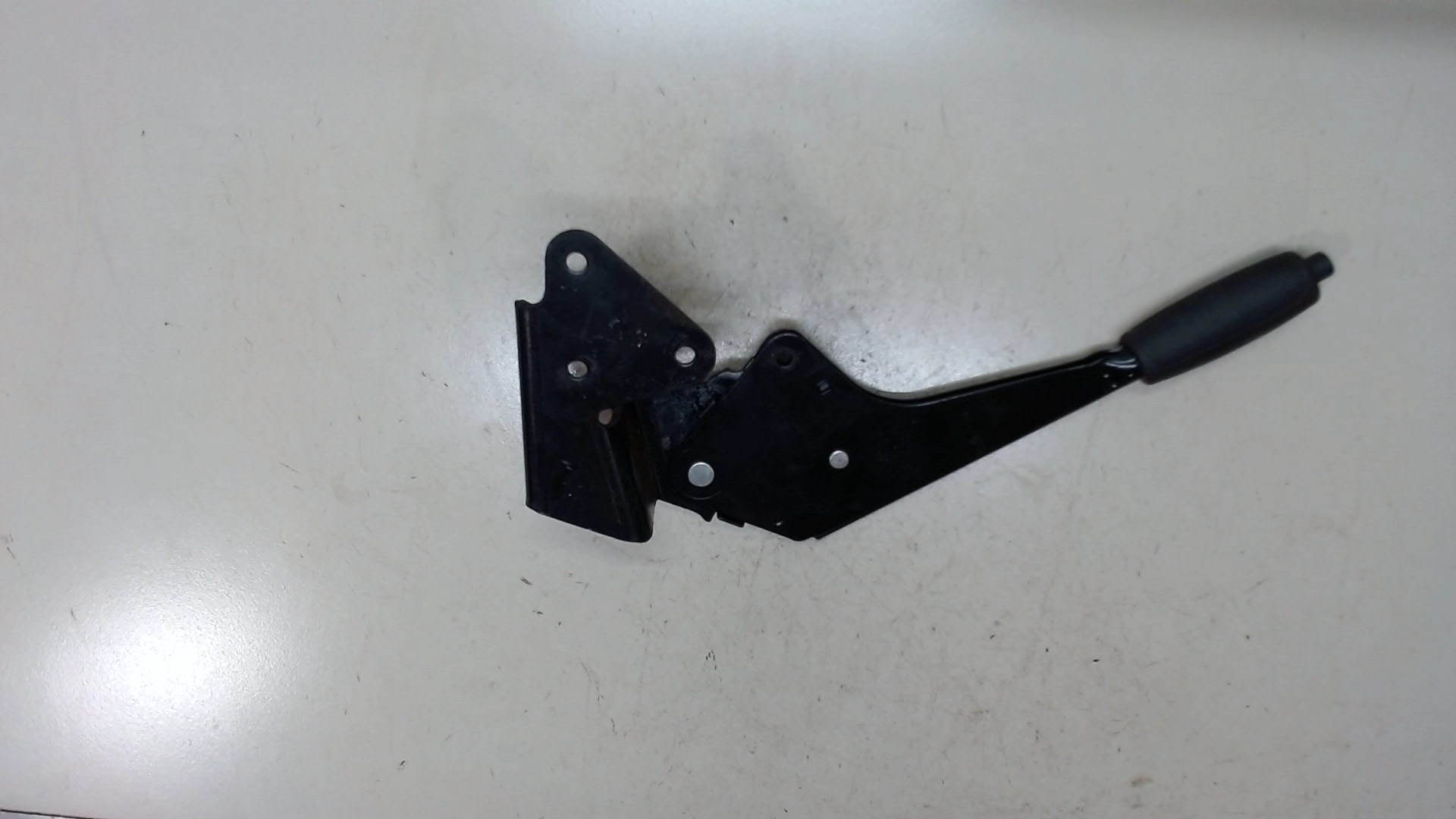 Рычаг стояночного тормоза