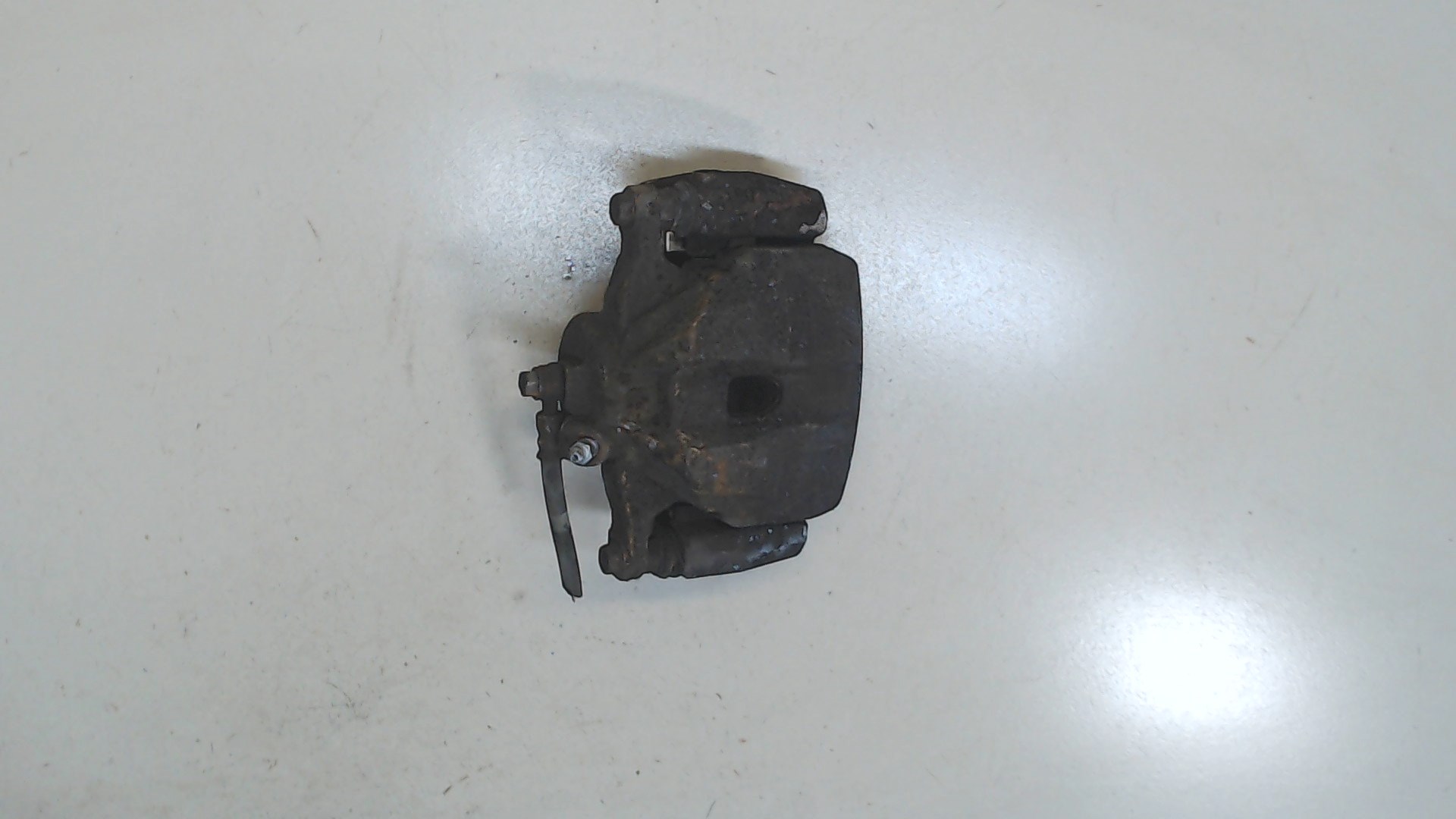 Суппорт передний правый