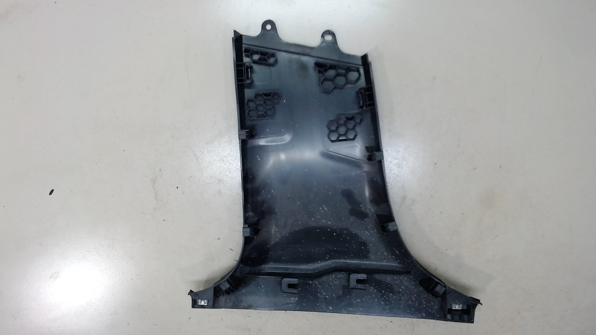 Обшивка стойки