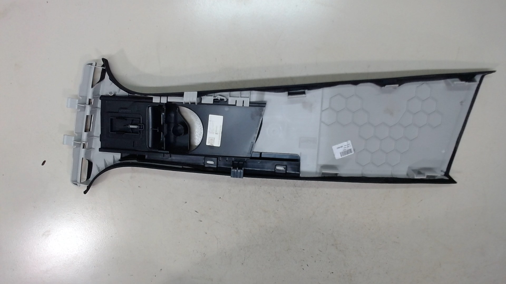 Обшивка стойки