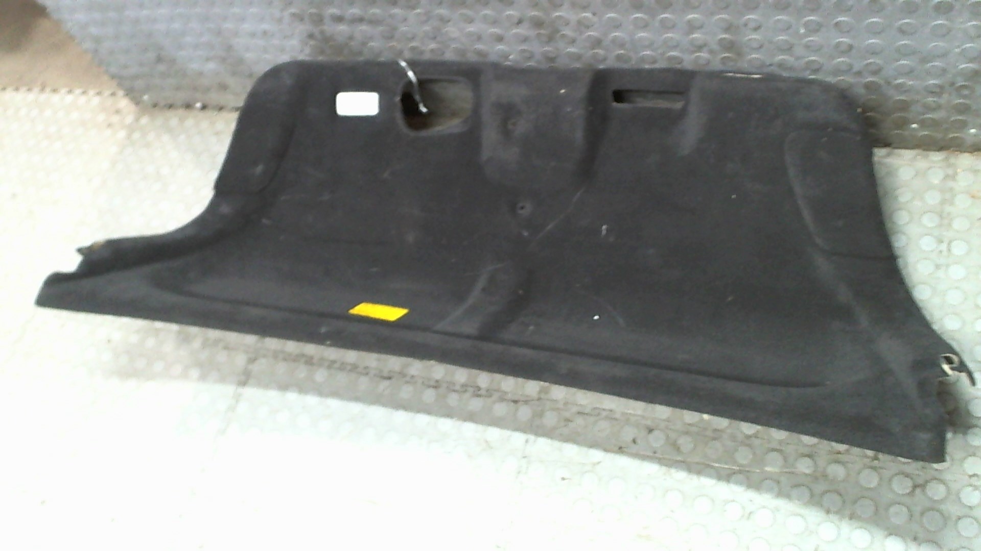 Обшивка двери багажника