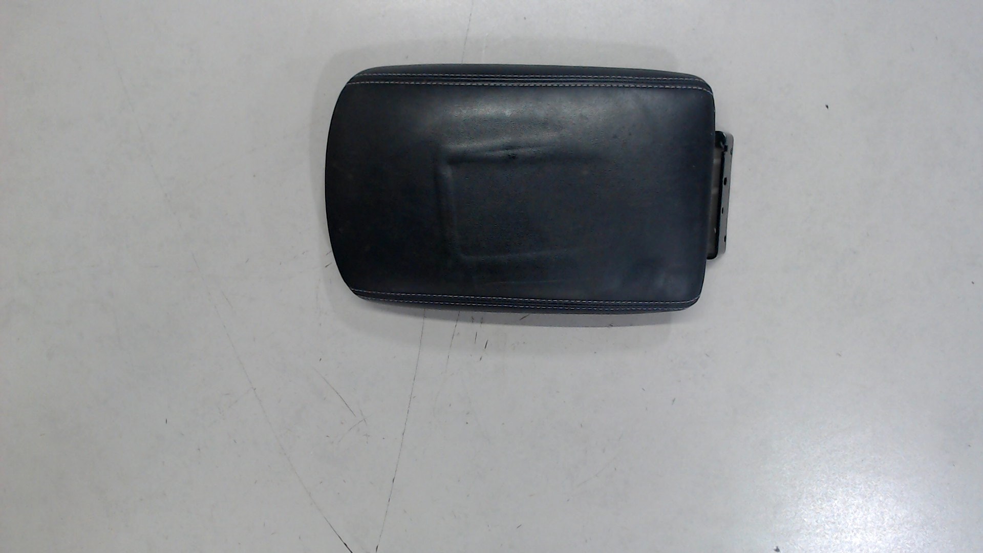 Подлокотник