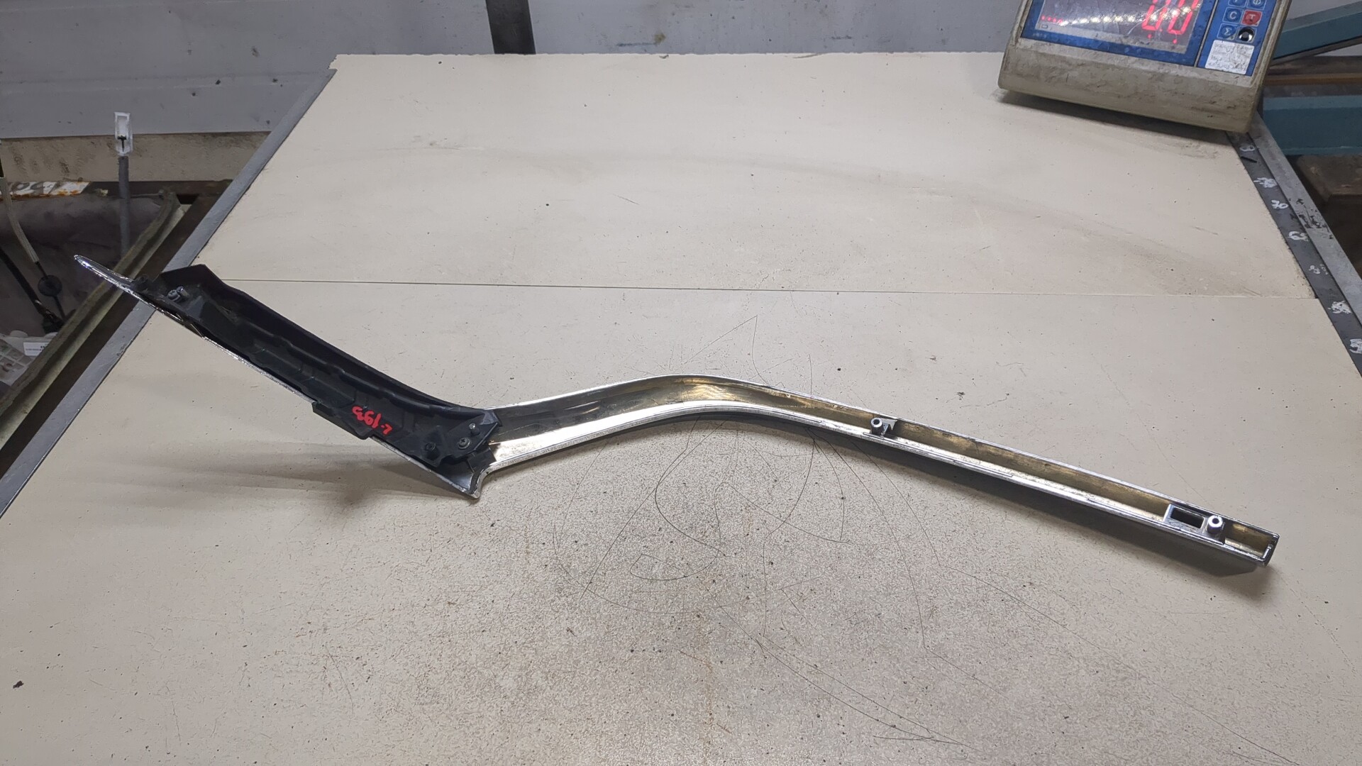 Накладка на решетку радиатора