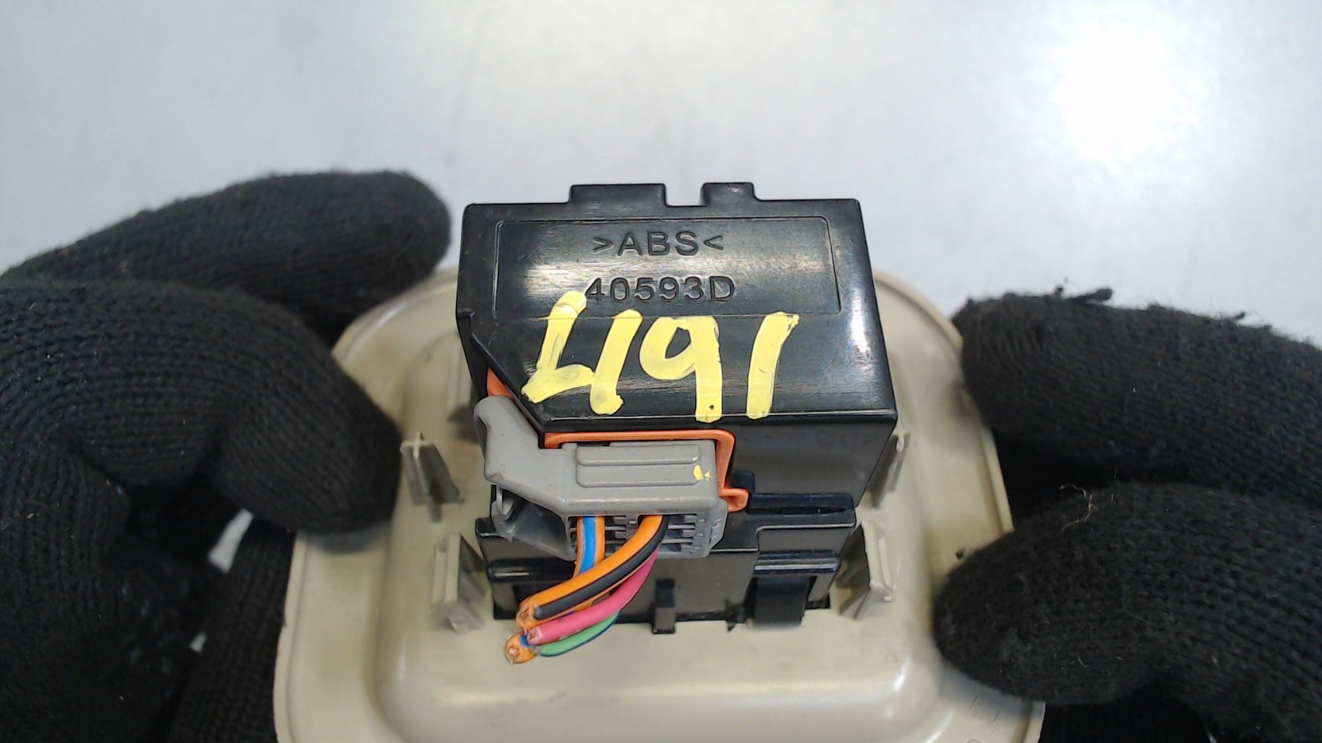 Гнездо AUX / USB IN