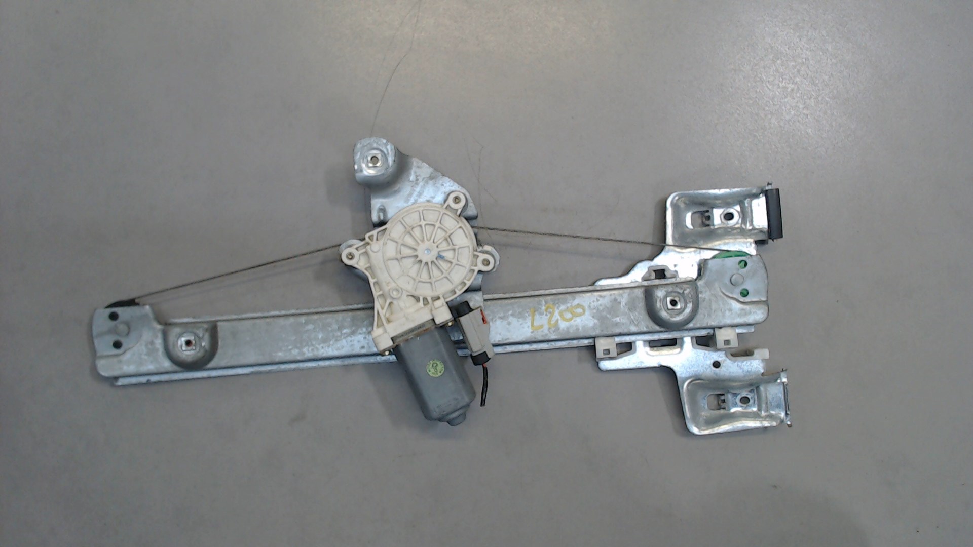 Стеклоподъемник электр. передний правый