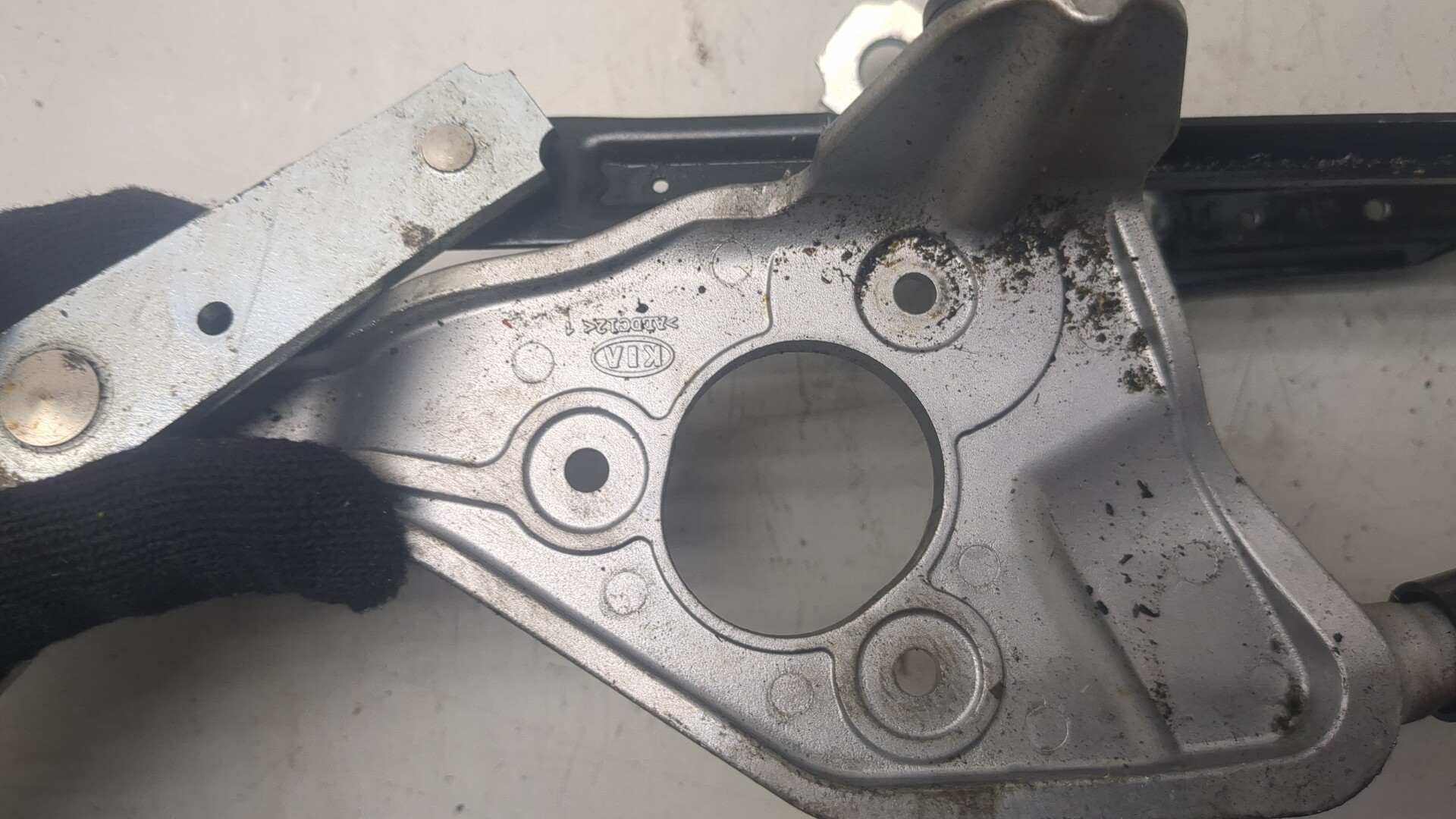 Трапеция стеклоочистителей