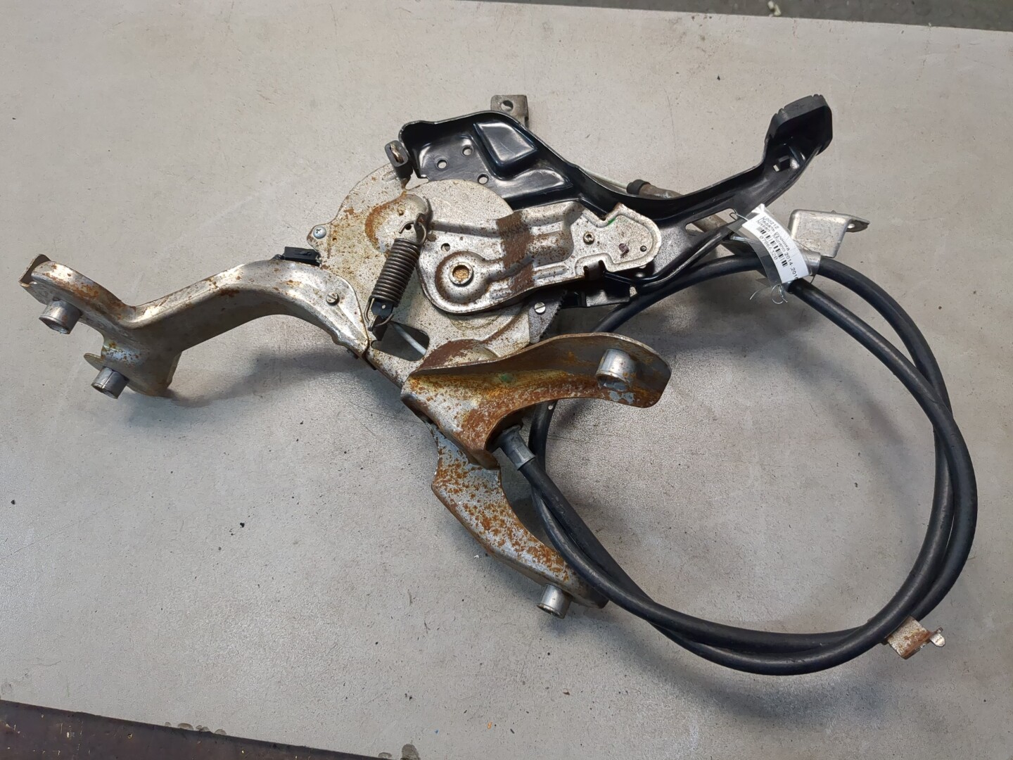 Рычаг стояночного тормоза