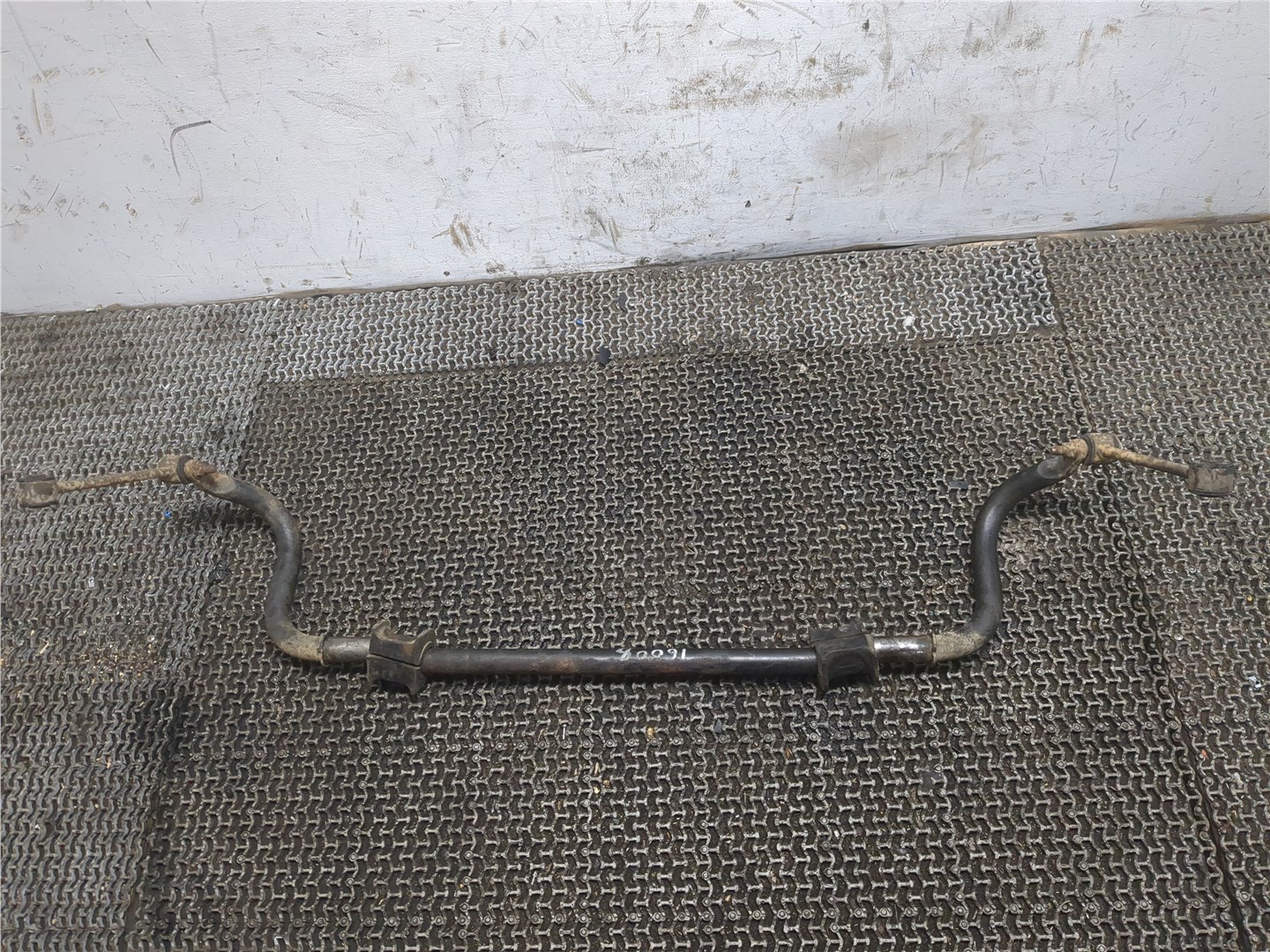 Стабилизатор передний