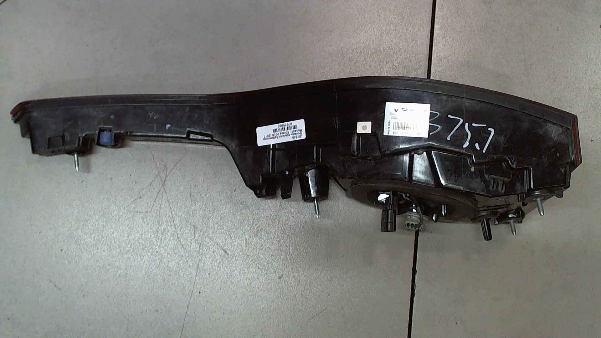 Фонарь задний внутренний правый