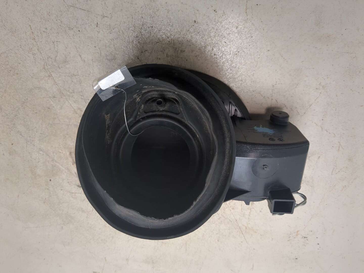 Лючок бензобака