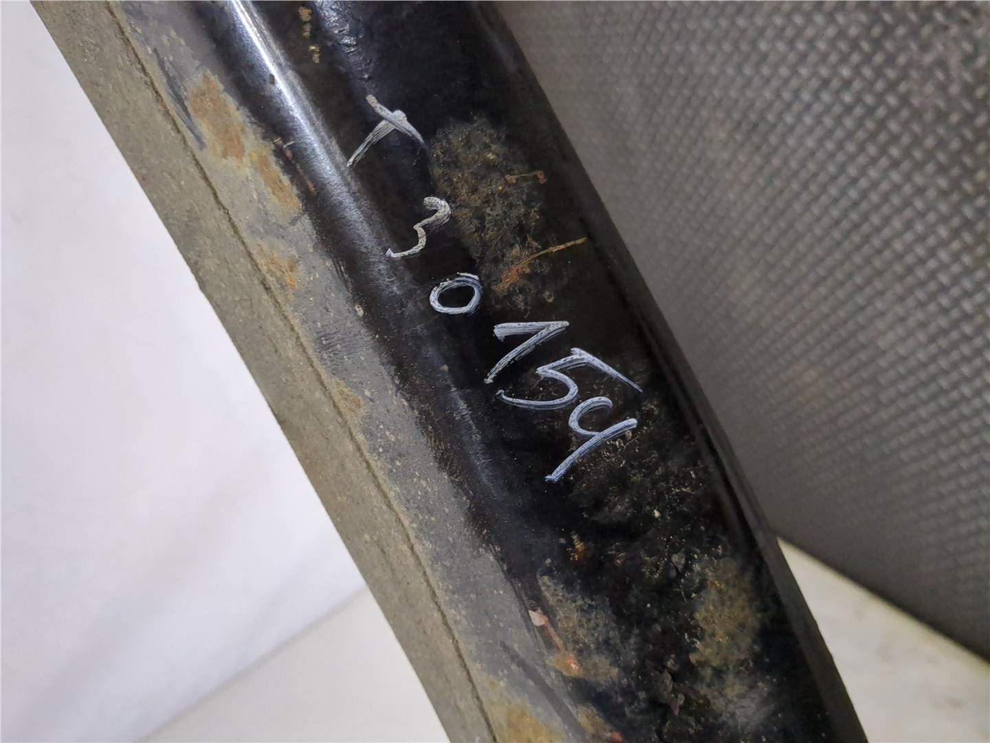 Балка задняя