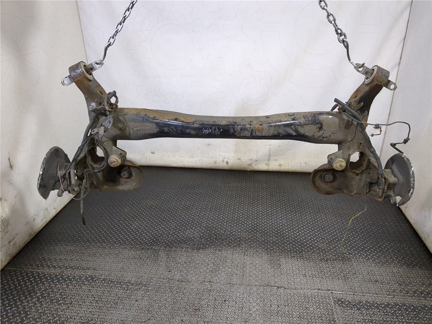 Балка задняя