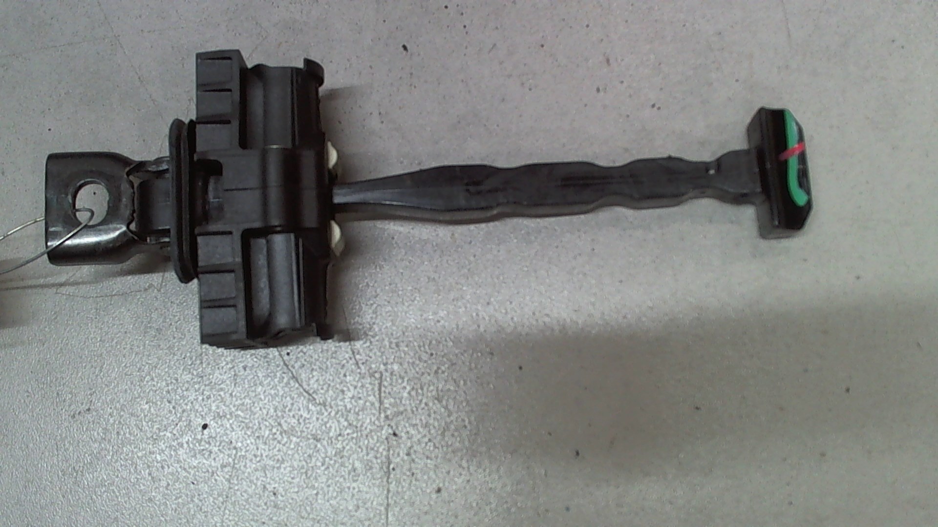 Ограничитель двери