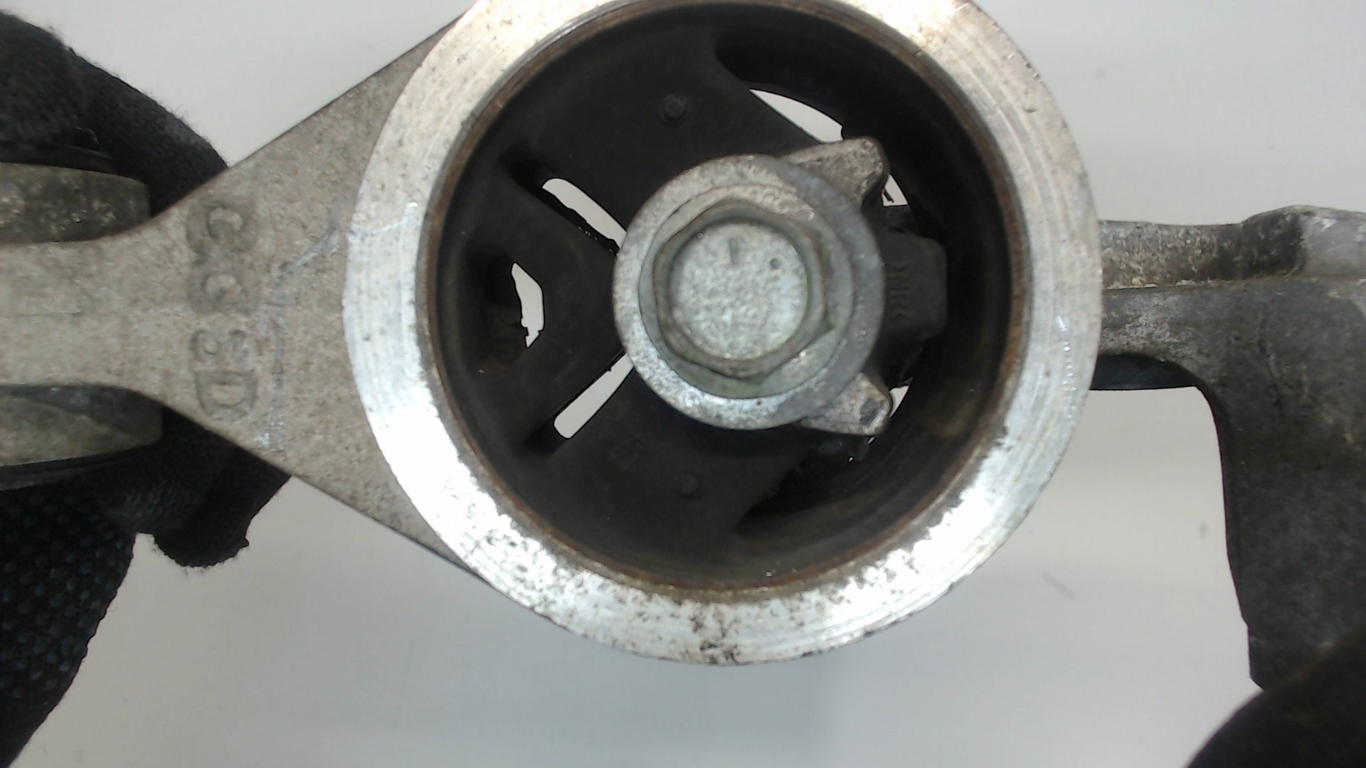 Опора двигателя правая