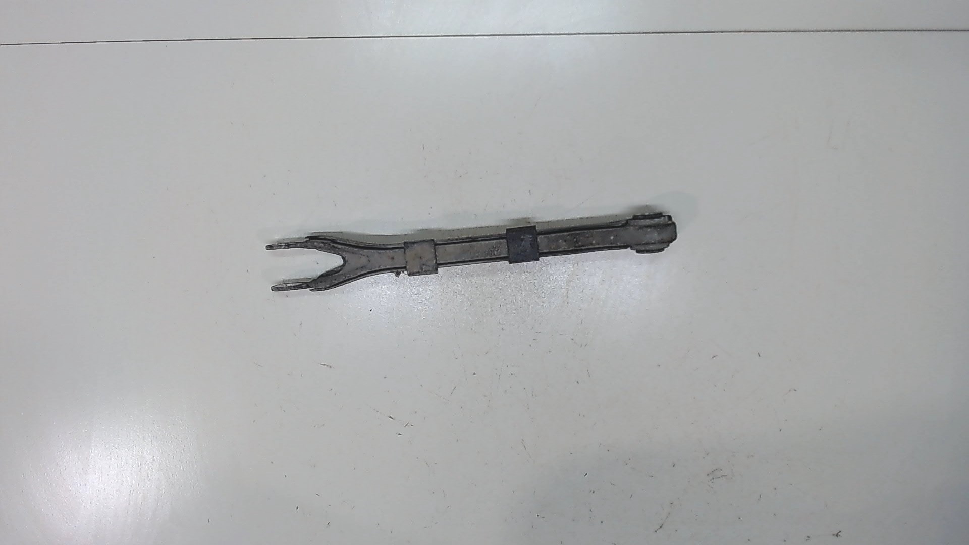 Рычаг задний